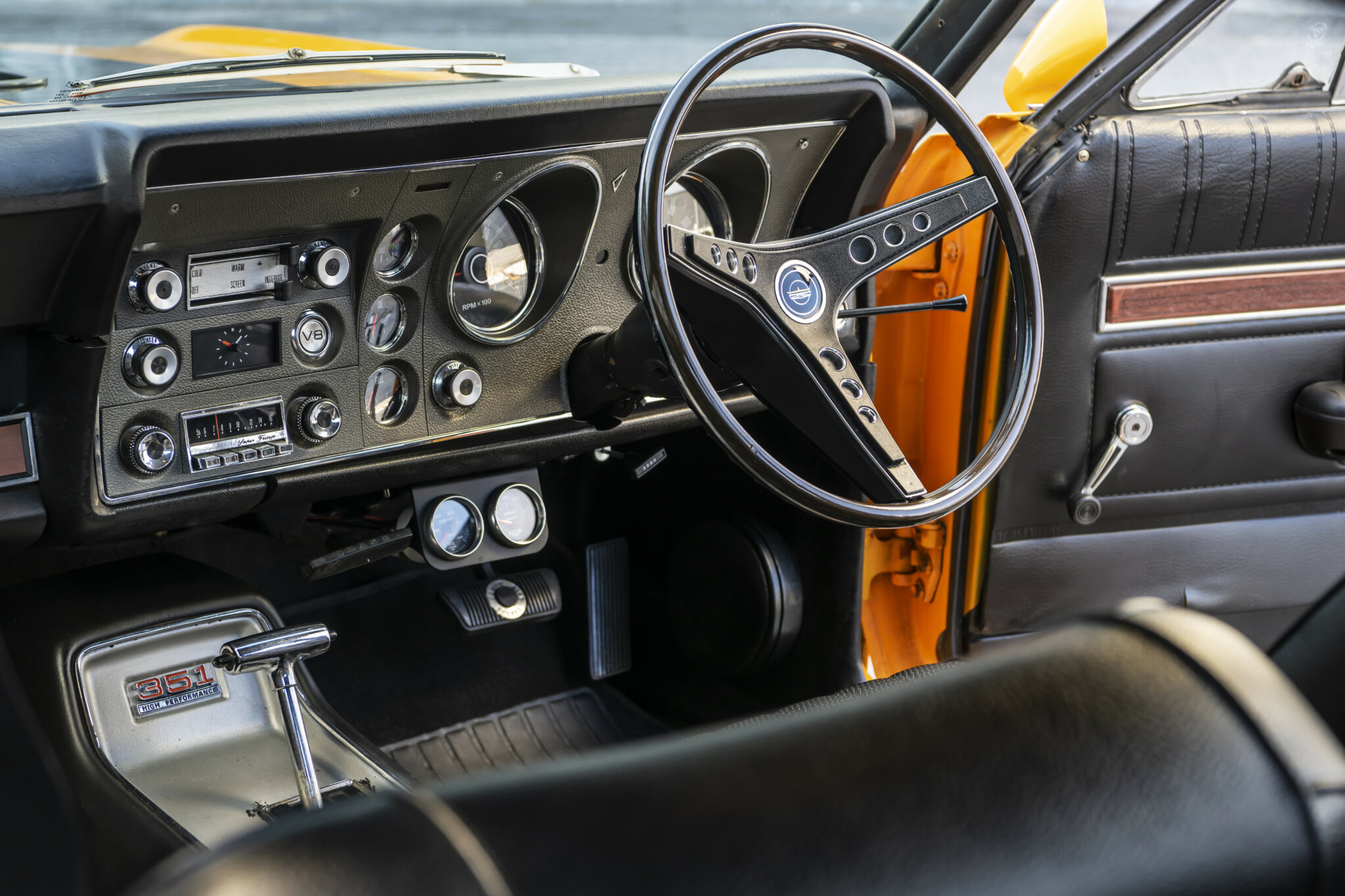 c9fa192c/connor chiarelli xy falcon reader interior 2 jpg