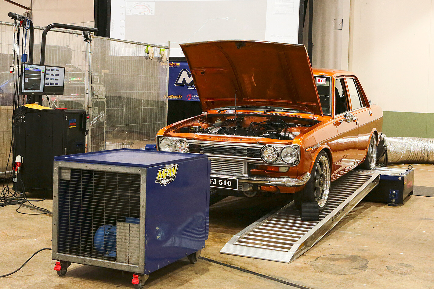 Datsun 1600 on dyno