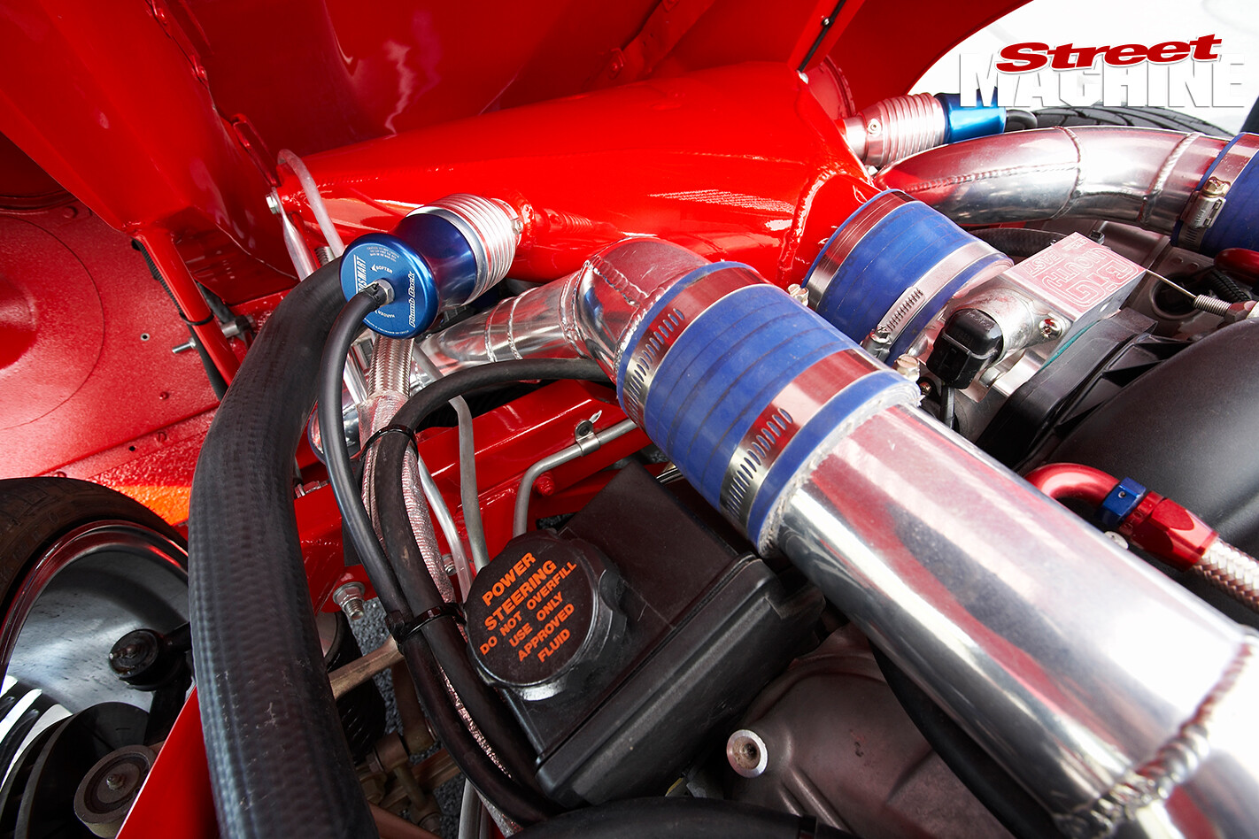 E-type -Jaguar -engine -detail 04