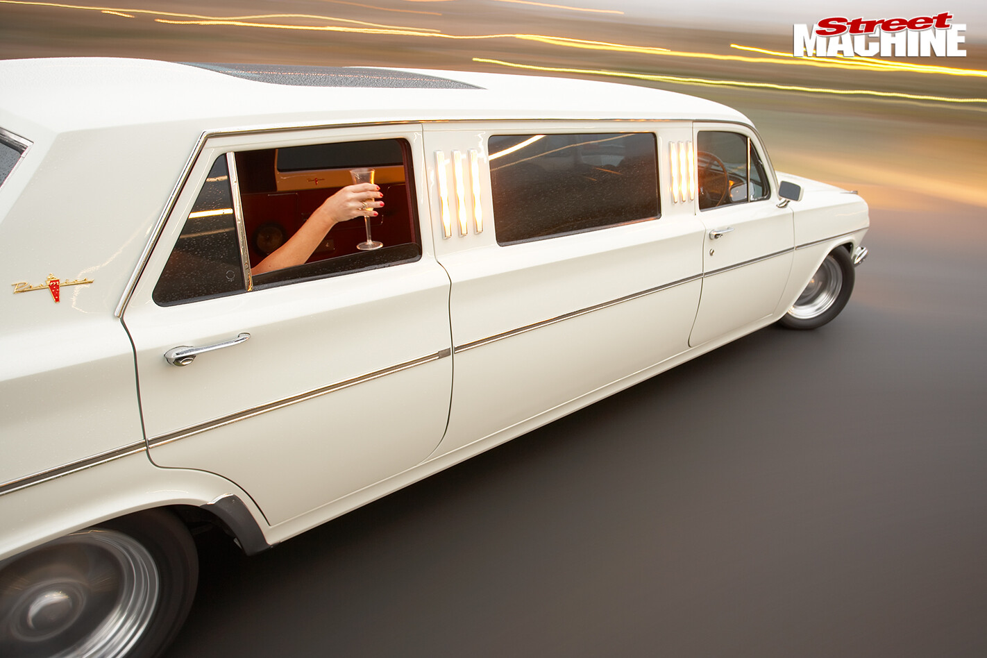 Eh -holden -stretch -limo