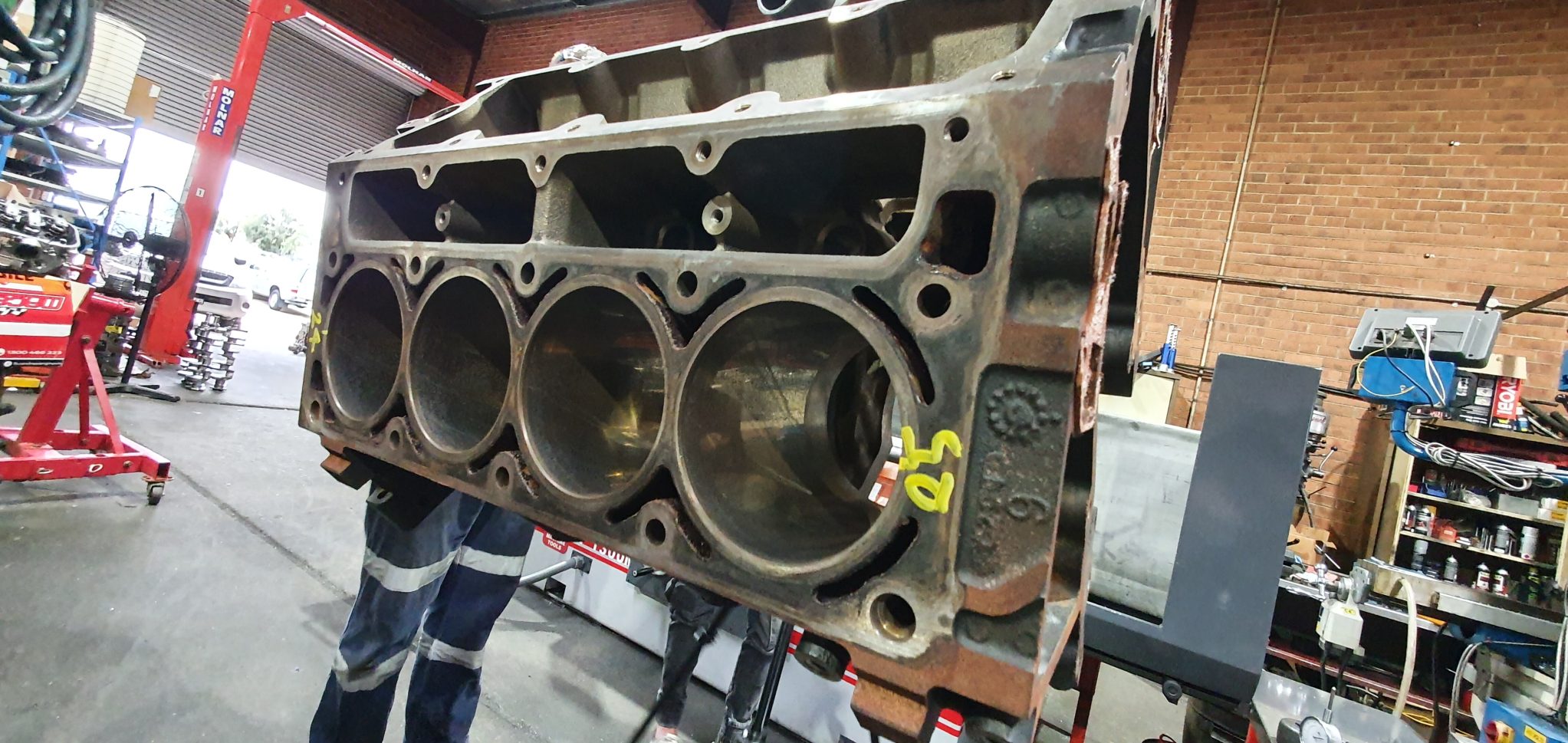 Street Machine Features Engine Building 9