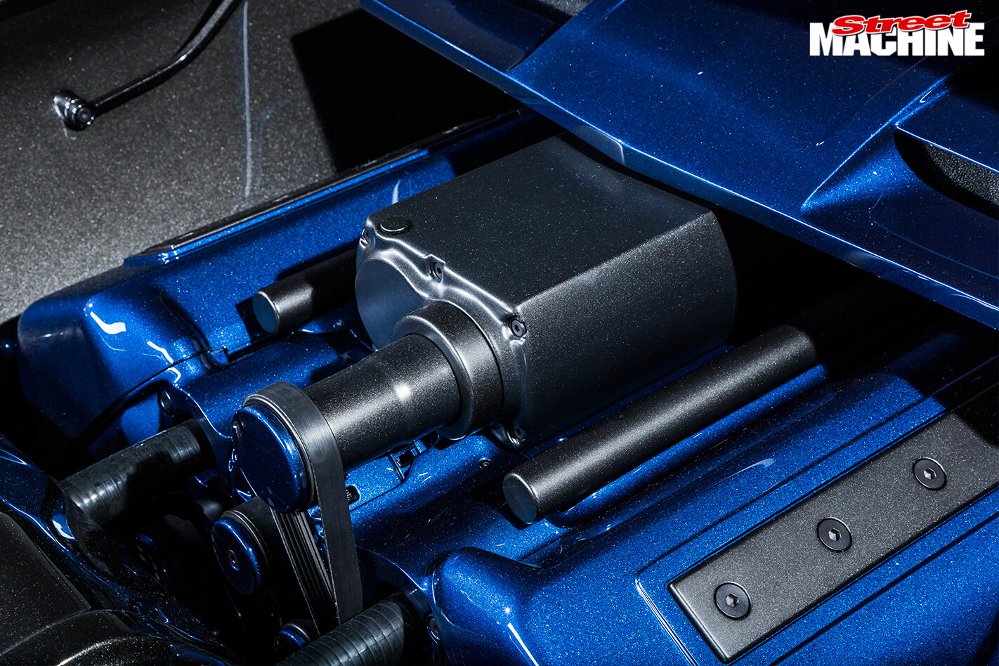 Falcon -XB-coupe -XBOSS-engine