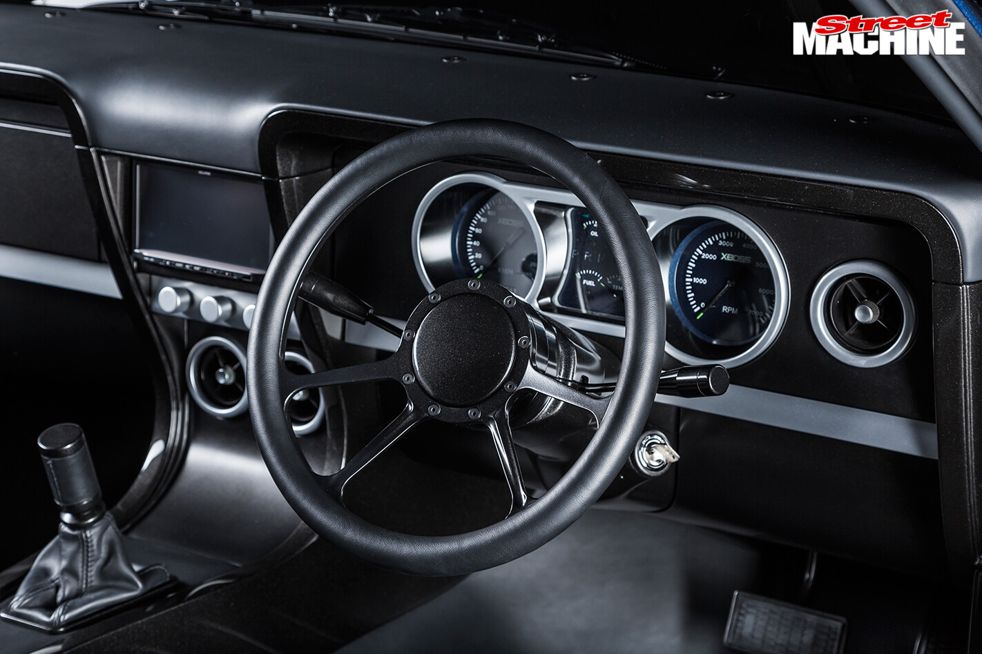 Falcon -XB-coupe -XBOSS-steering -wheel