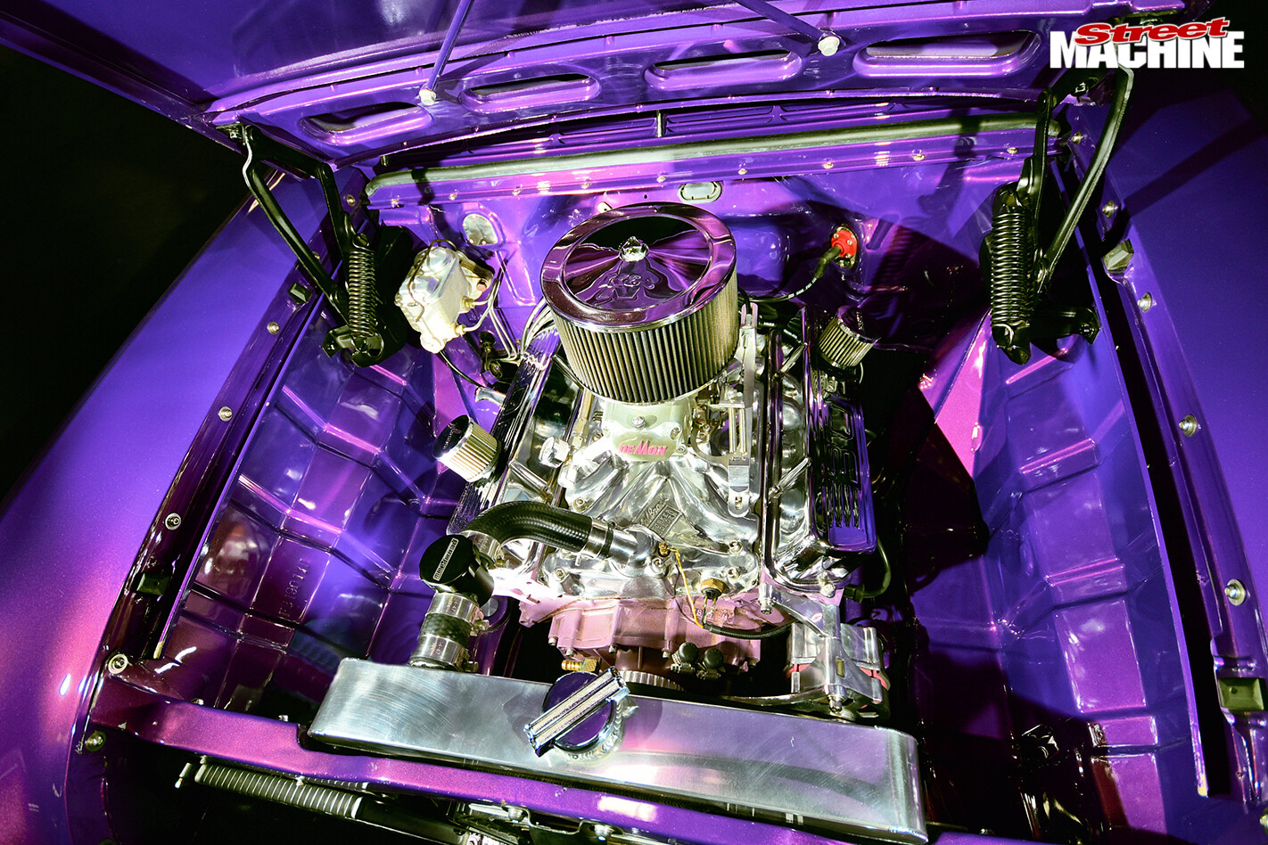 FB-HOLDEN-READER'S-CAR-OF-THE-WEEK-engine