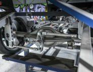 Street Machine Features Fekete XW 18