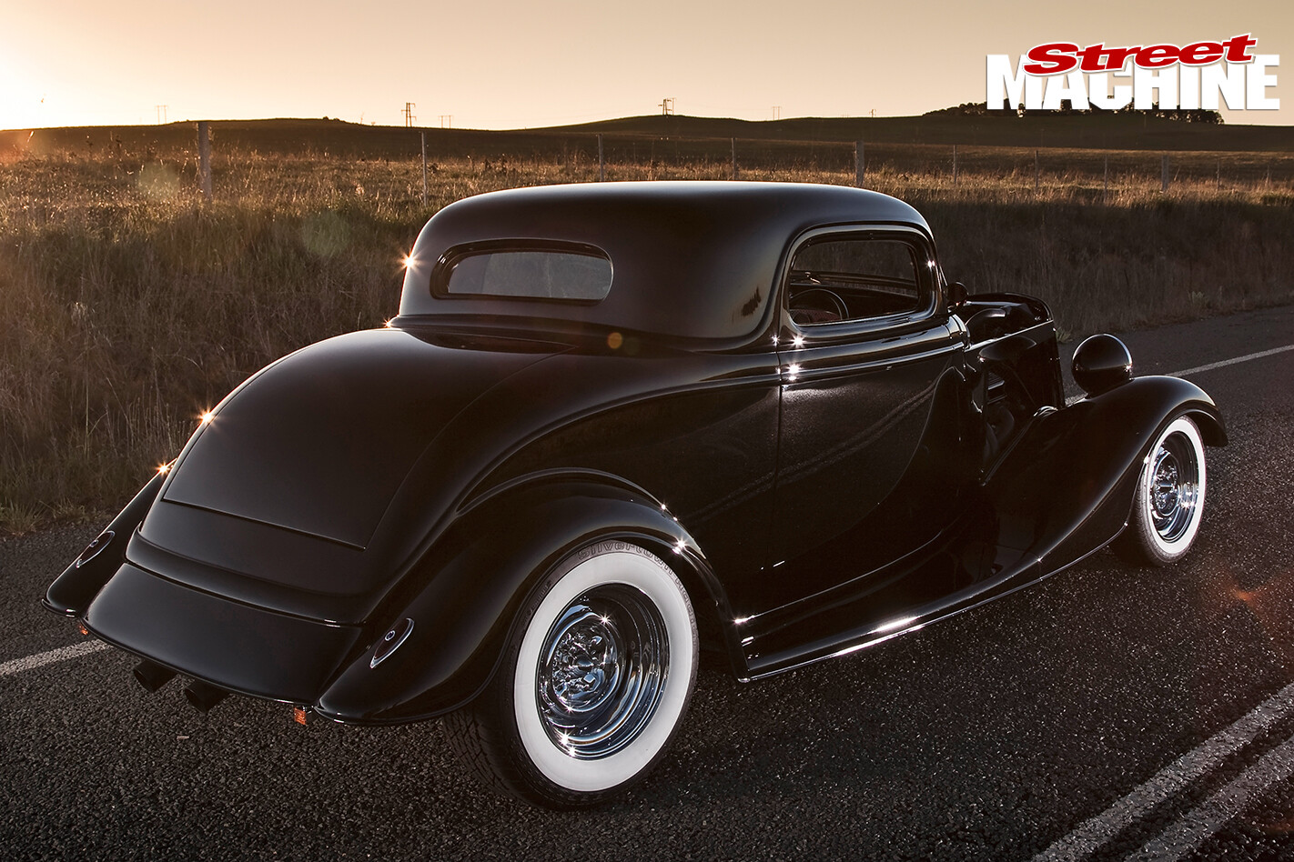 Ford -1934-3-window -coupe -rear -2