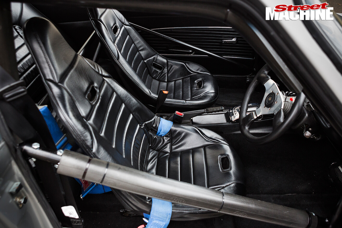 Ford -Capri -interior -front