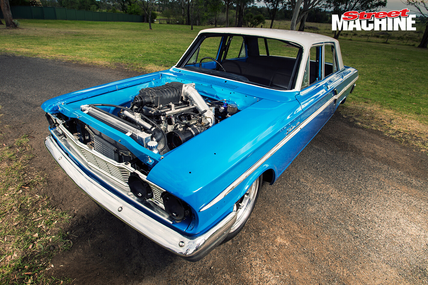 Ford Compact Fairlane V8 2