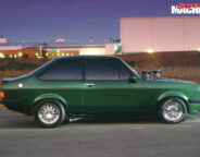 Ford Escort rS2000 side