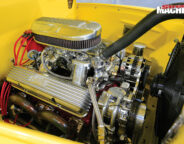 Ford -f 100-engine -bay