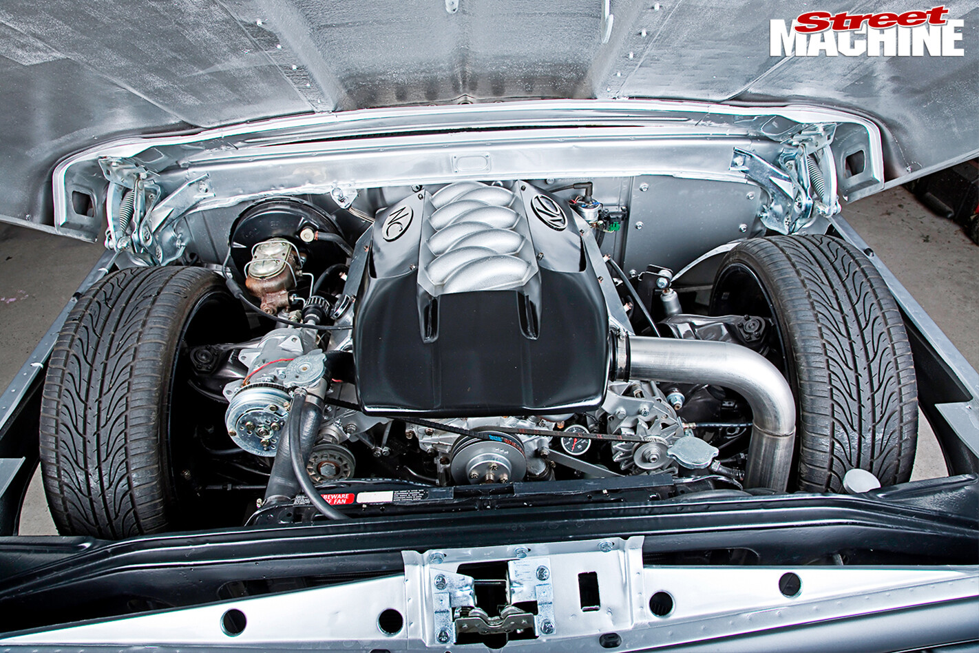 Ford -F100-underneath