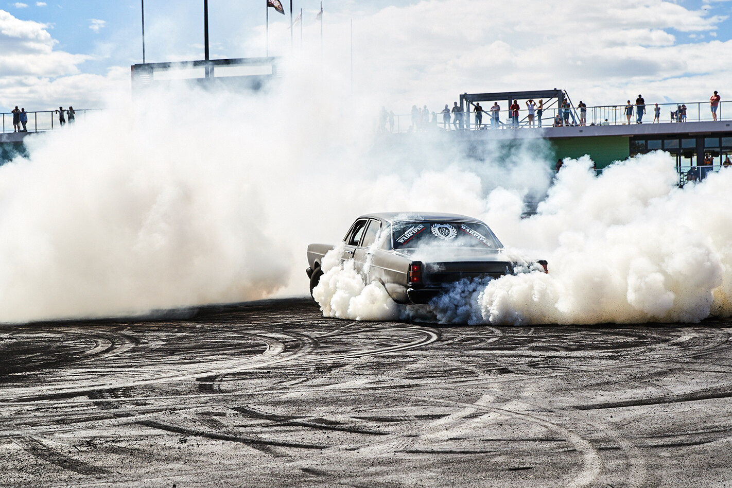 ZC Fairlane burnout
