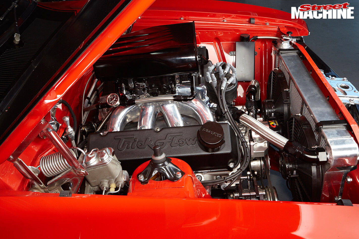 Ford -falcon -xa -engine -bay -2