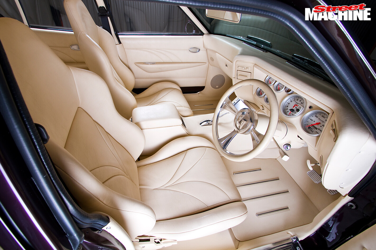 Ford -Falcon -XB-interior -front