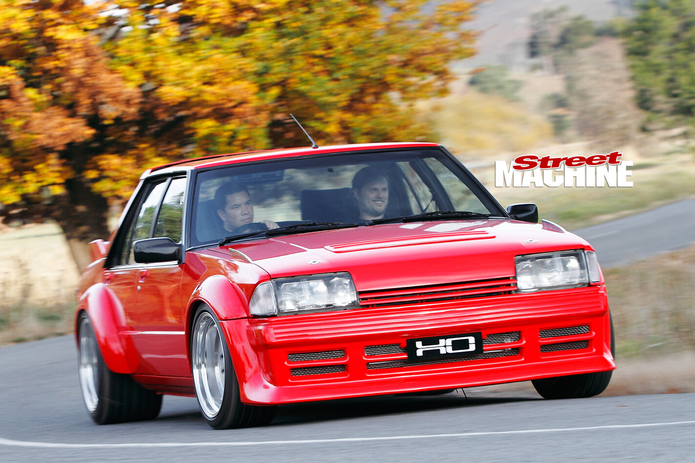 Ford -Falcon -XE-Phase -6-onroad