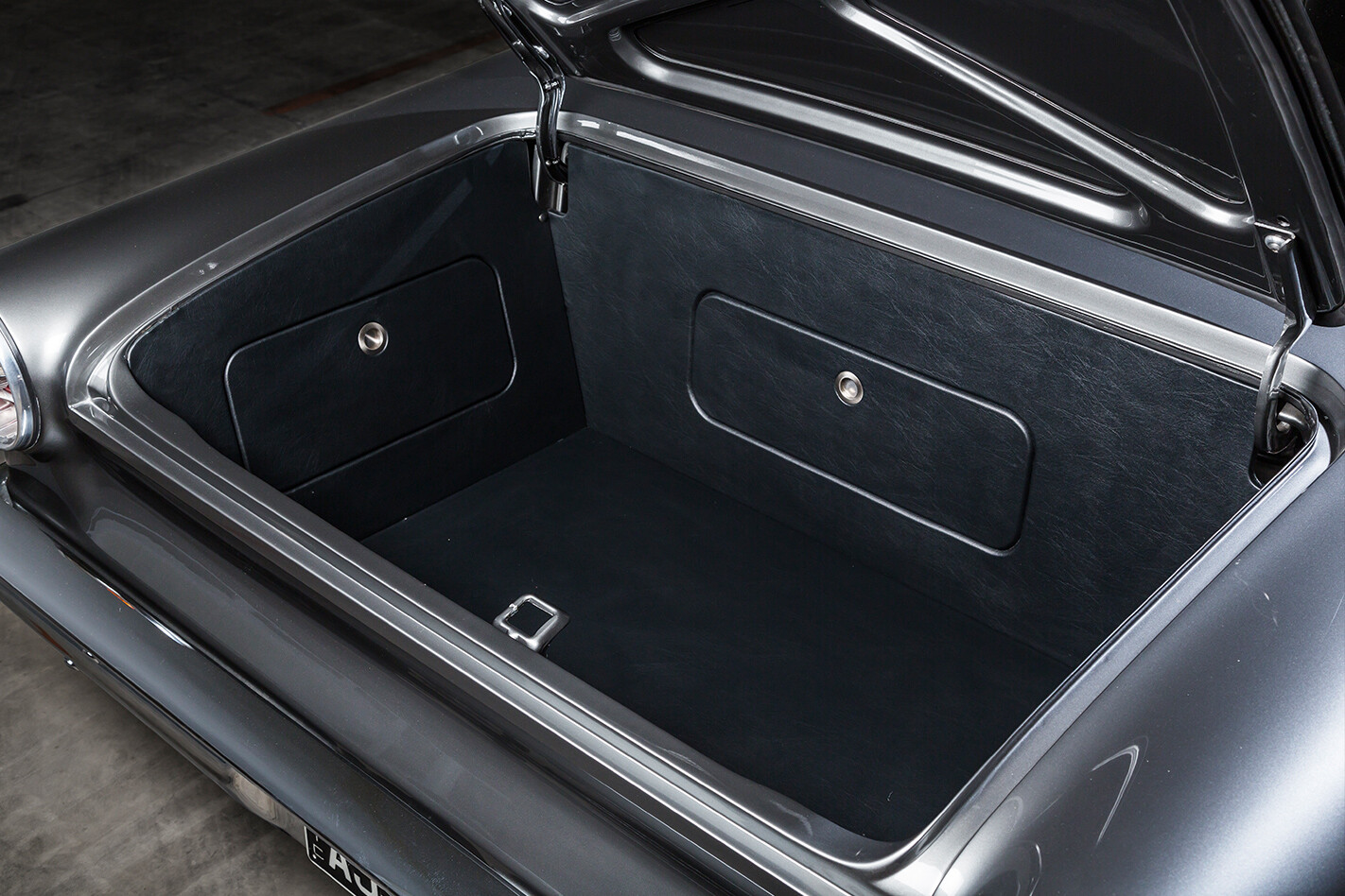ford falcon xm coupe boot