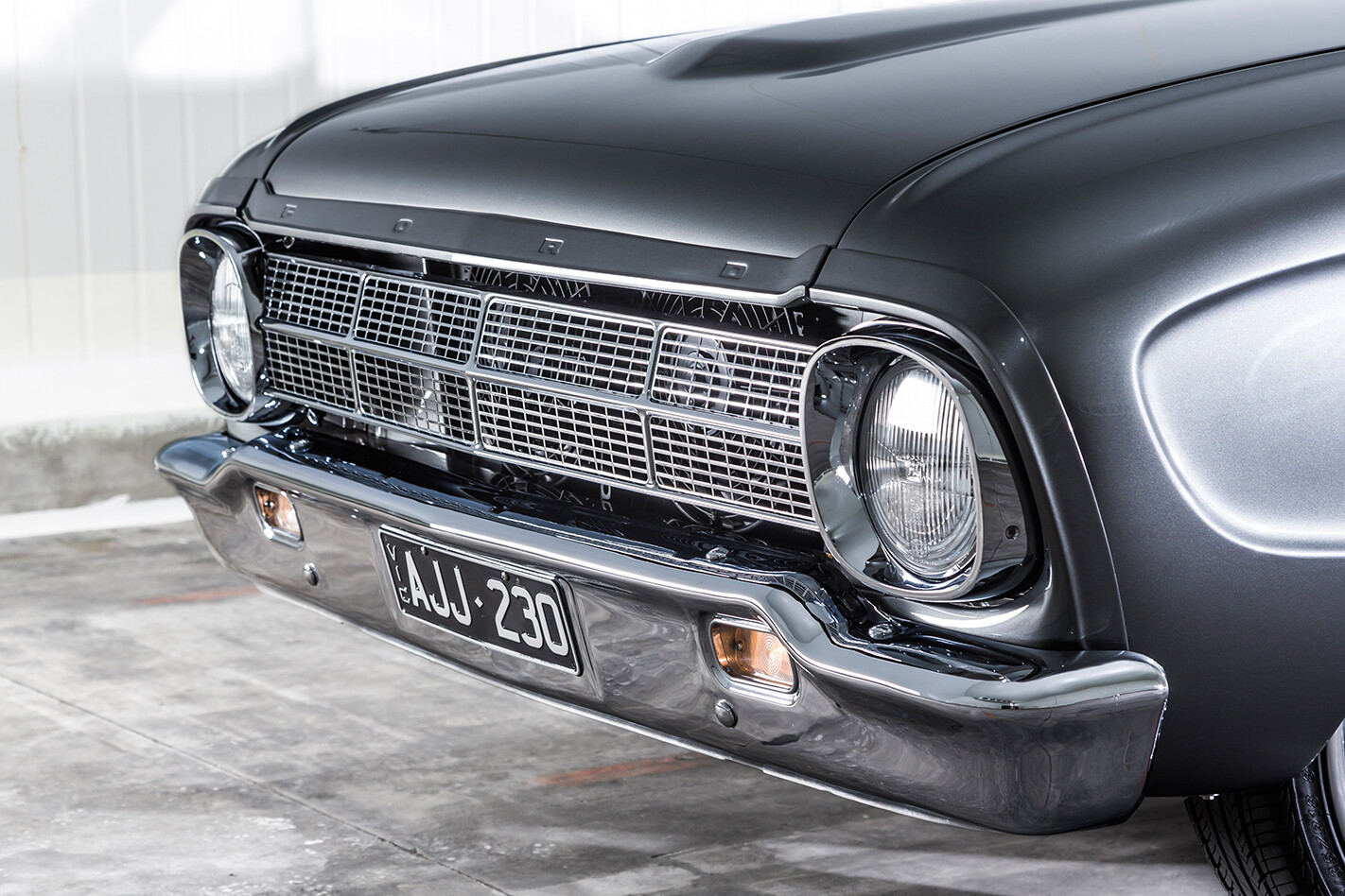 ford falcon xm coupe front grille