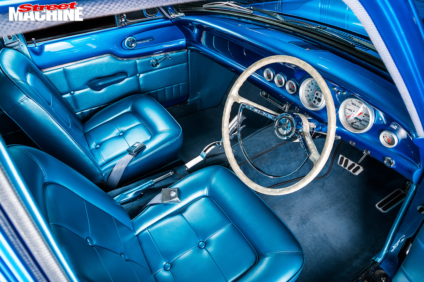 Ford -Falcon -XP-interior -front