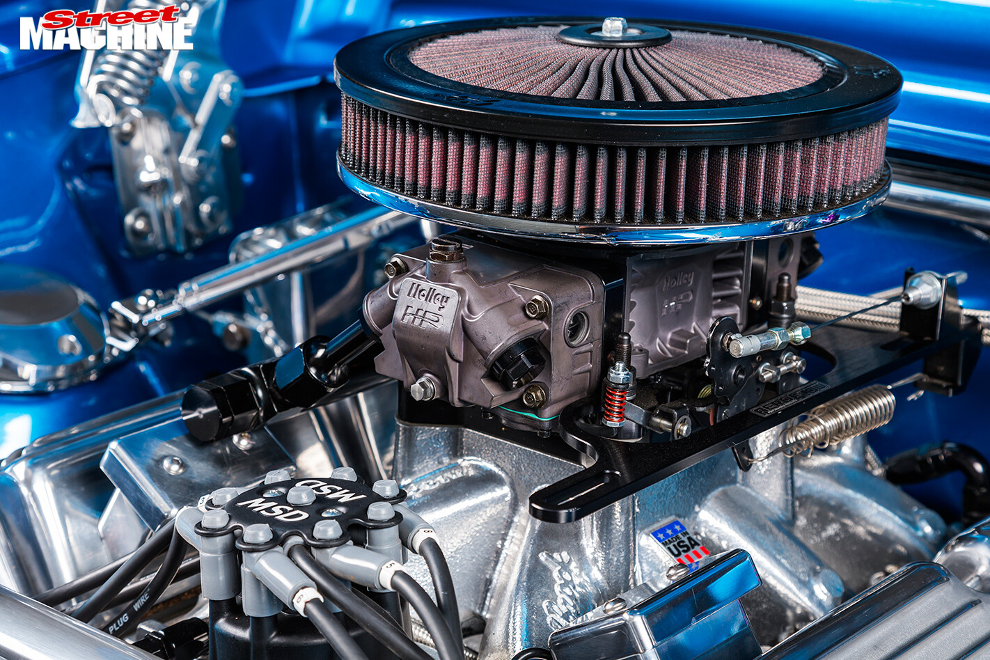 Ford -Falcon -XP-sedan -engine -detail