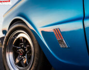 Ford -Falcon -XP-sedan -front -wheel