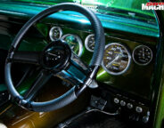 Ford -Falcon -XR-atrisk -dash