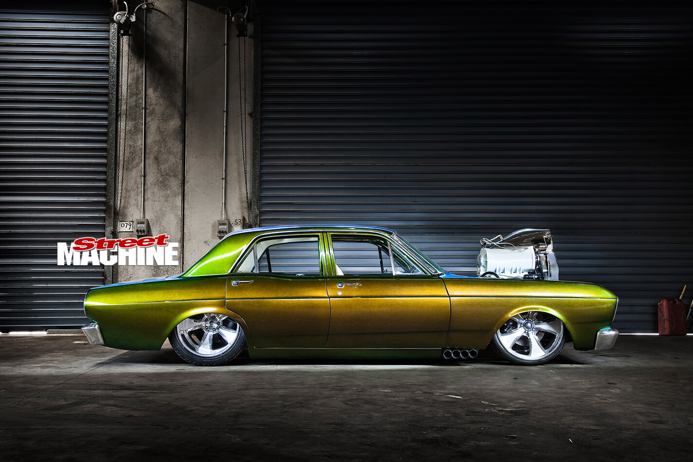 Ford -Falcon -XR-atriskside -view