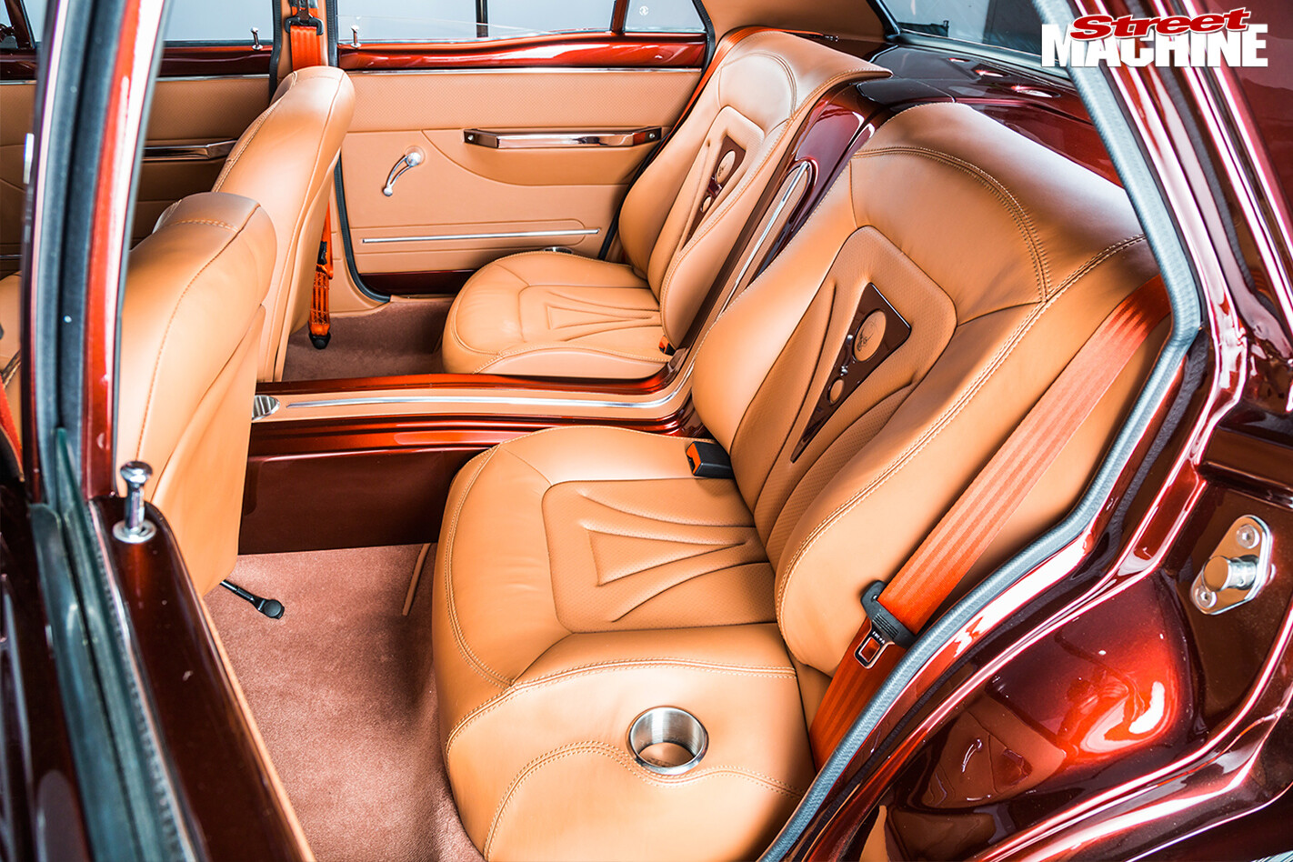 Ford -Falcon -XR-interior -rear