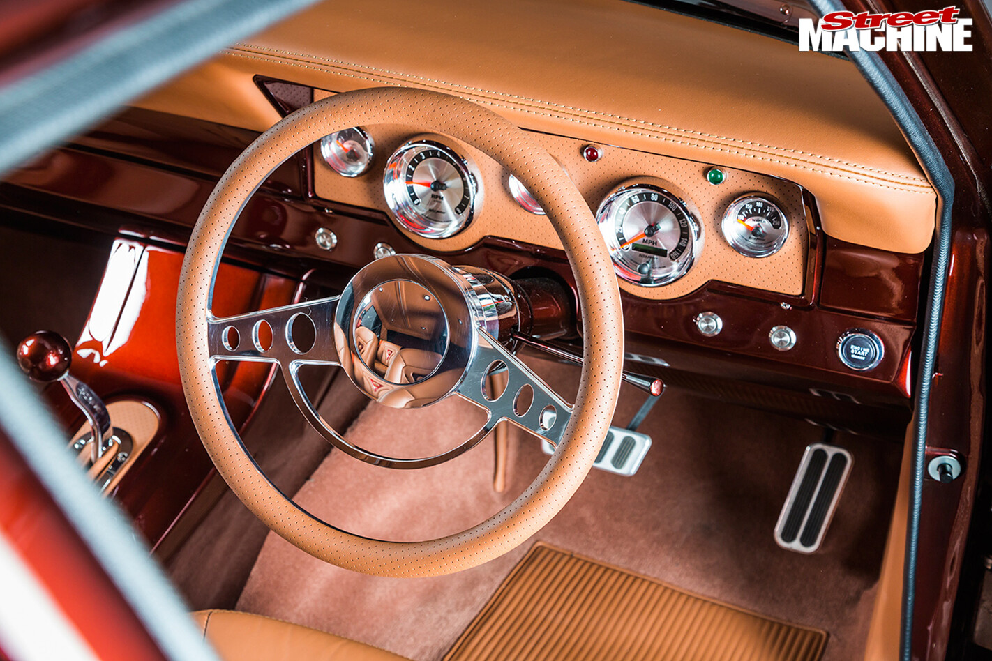 Ford -Falcon -XR-interior -steering -wheel