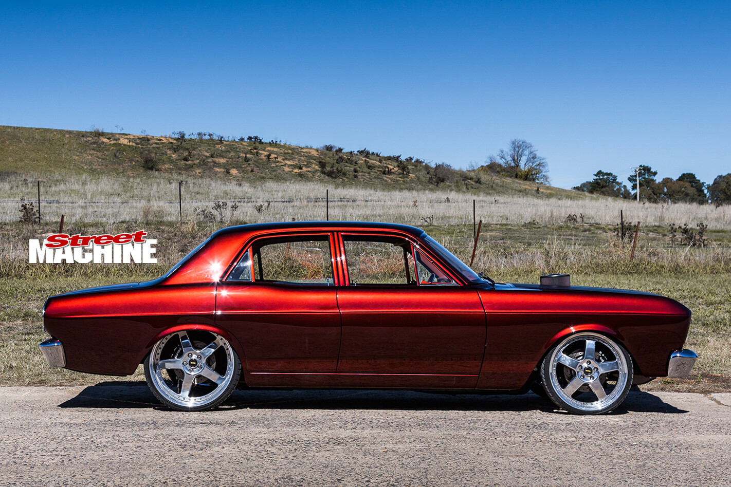 Ford -Falcon -XR-side -view