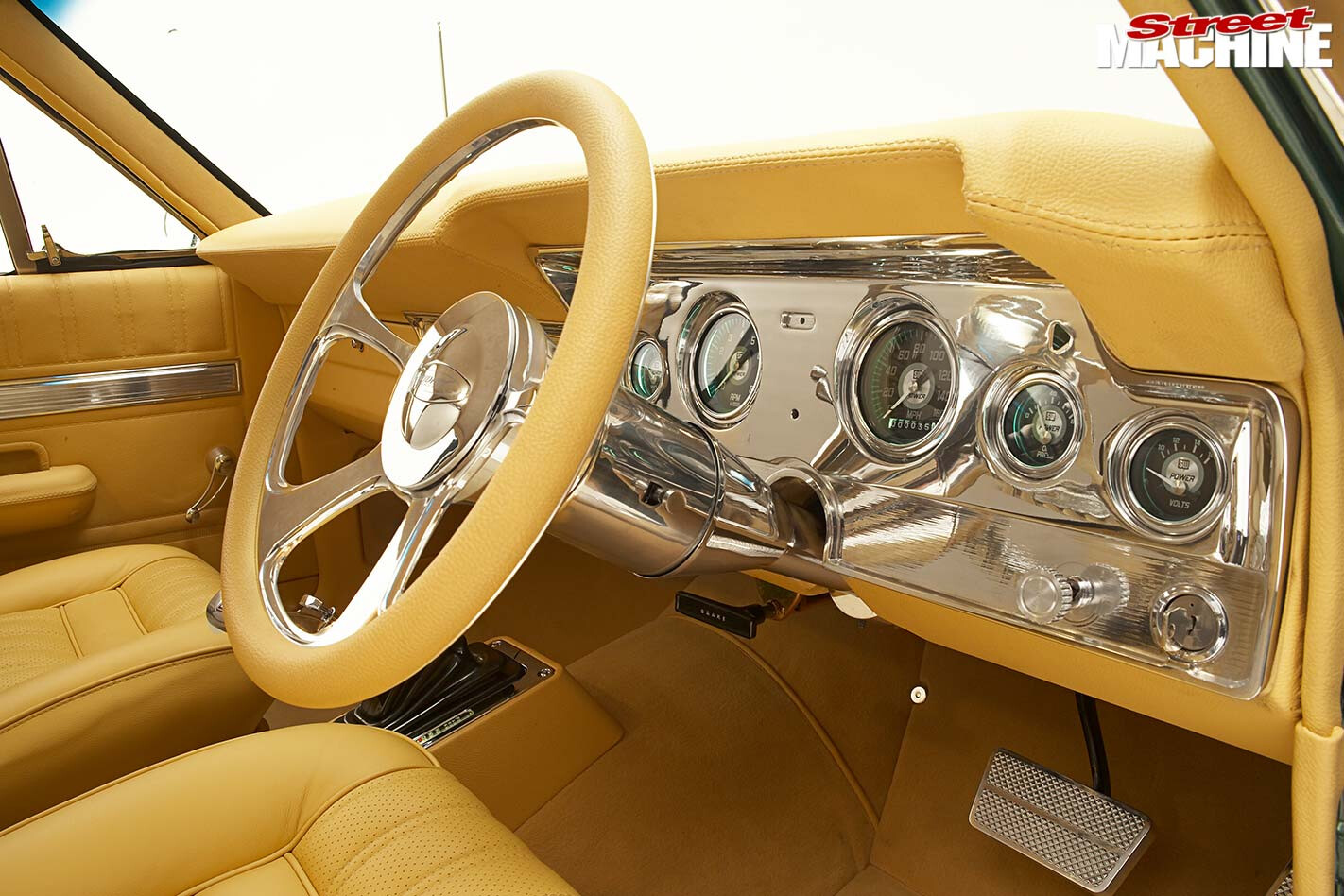 Ford Falcon XT ute dash