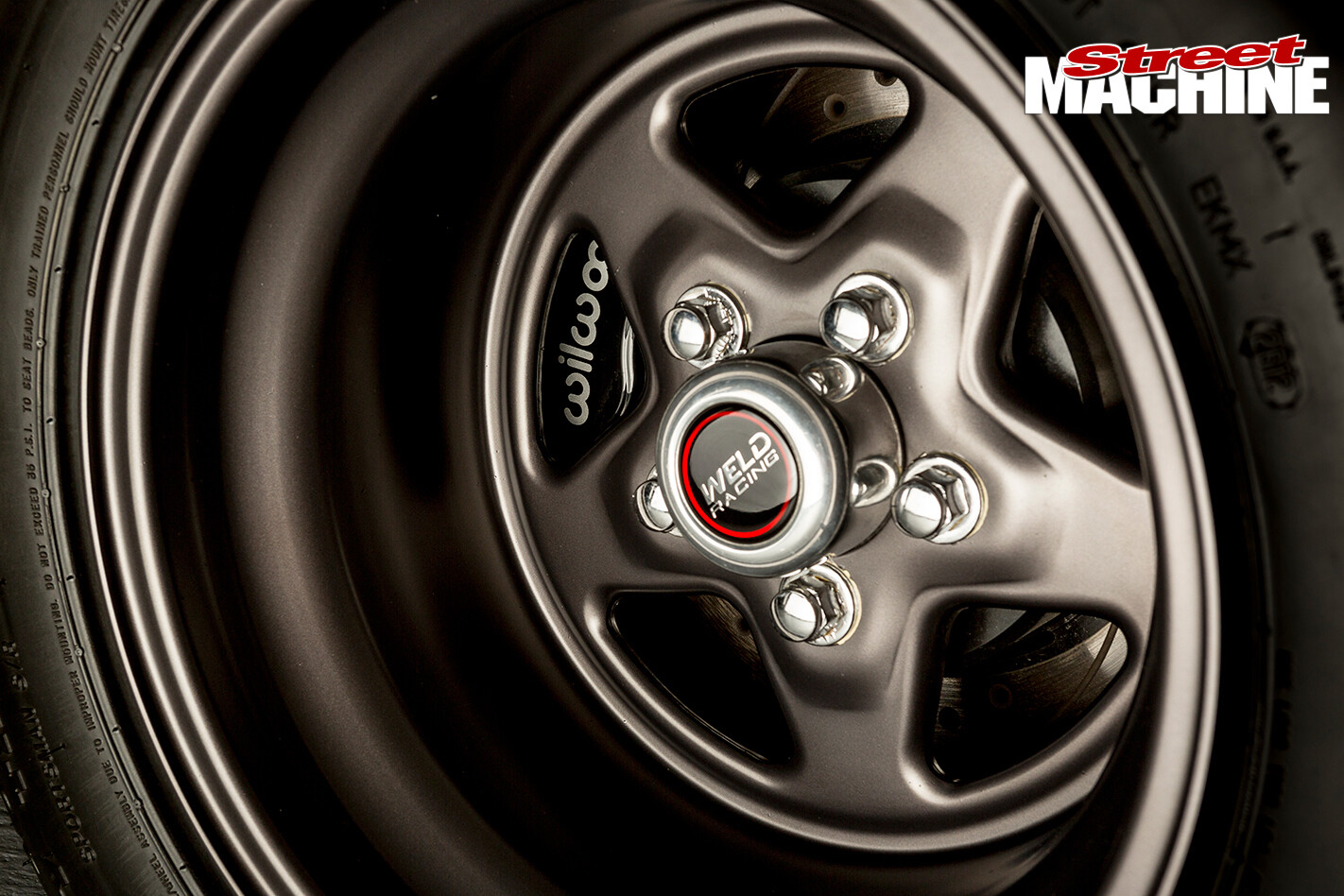 Ford -Mustang -1-wheel