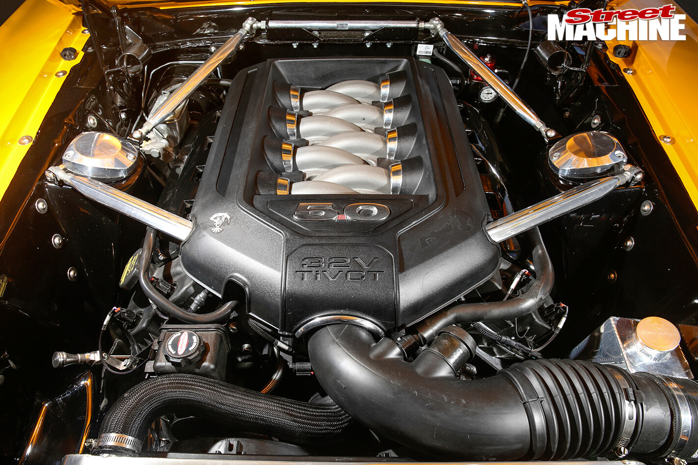 Ford -Mustang -BOSS-engine -bay