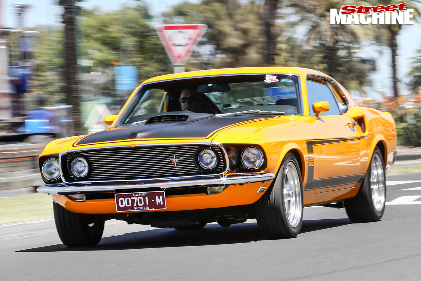 Ford -Mustang -BOSS-front -onroad