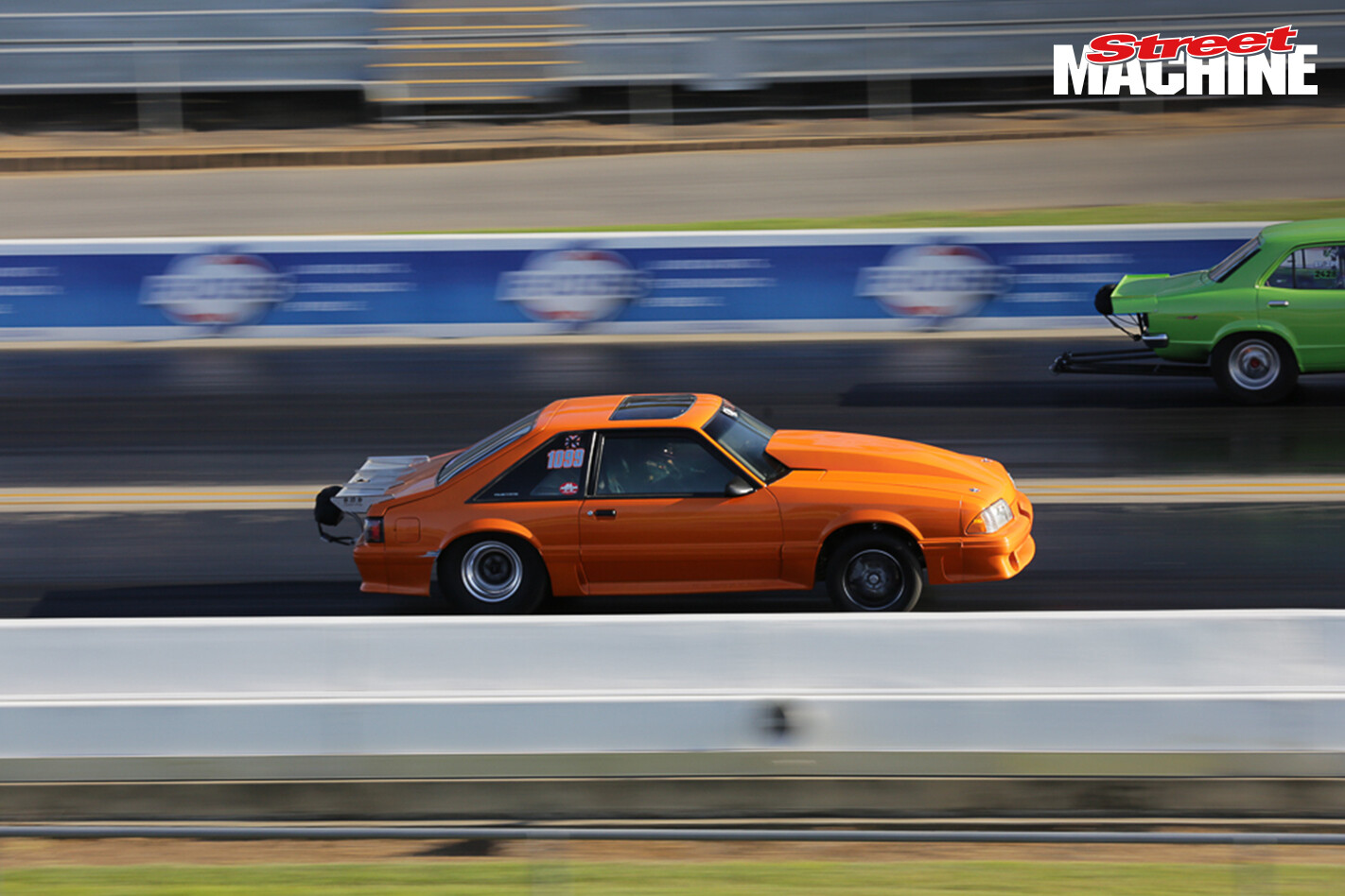 Ford Mustang Drag Race 3200 Nw