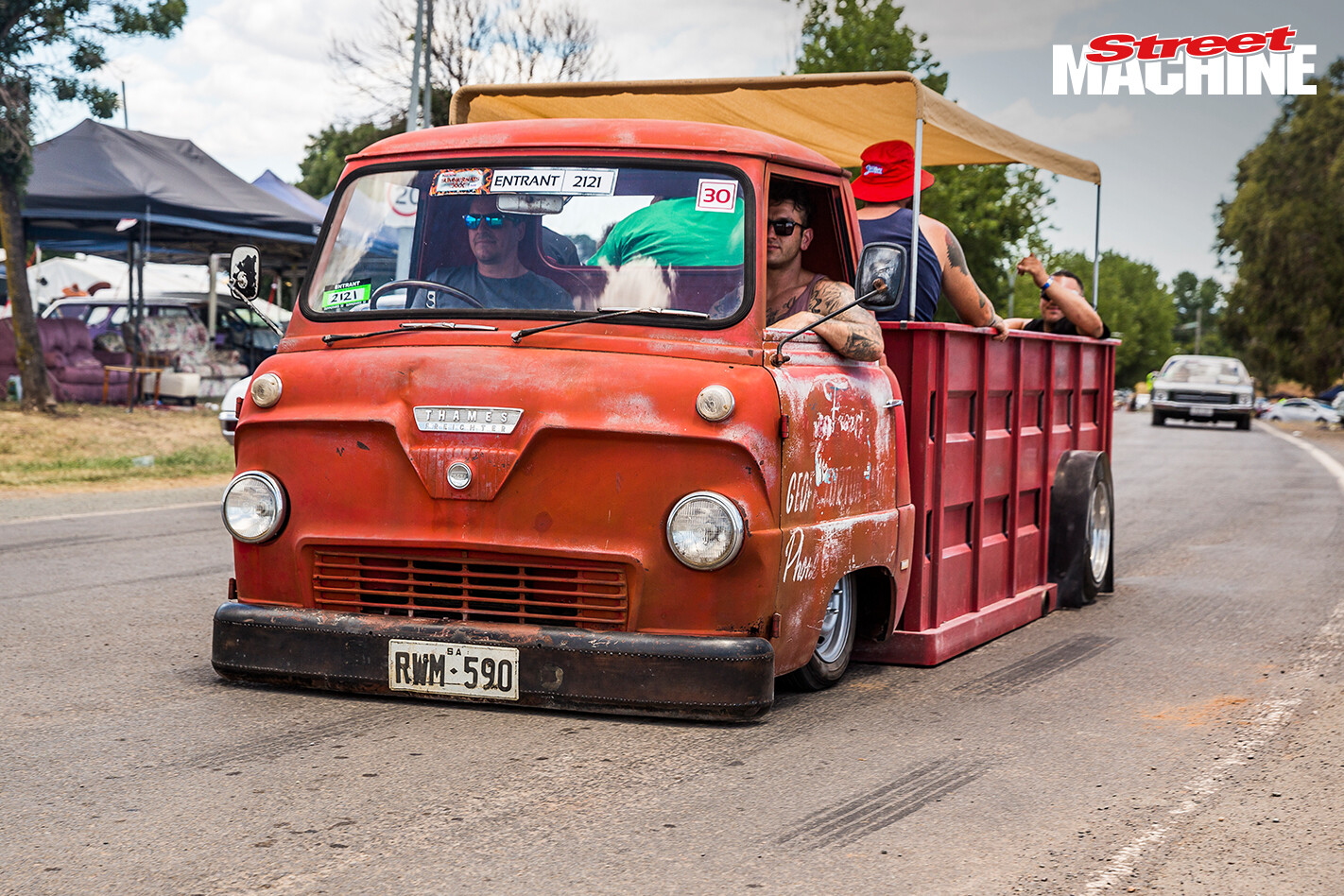 Ford Thames Slammed 2
