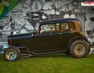 Ford Victoria side