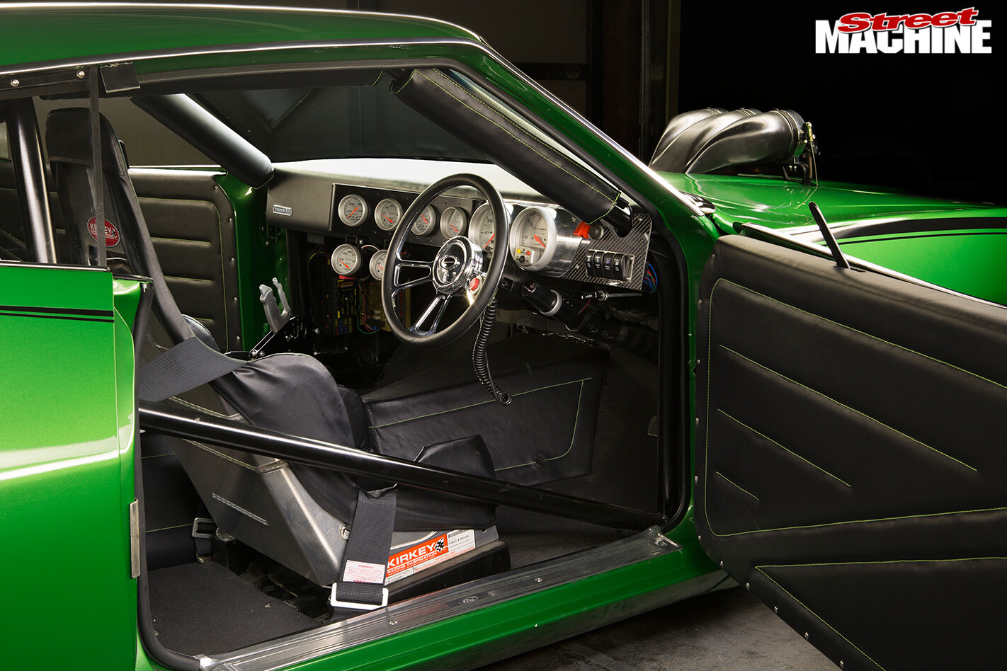 Ford -XA-Falcon -cabin