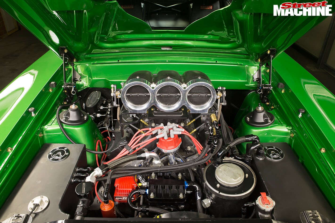 Ford -XA-Falcon -engine -bay