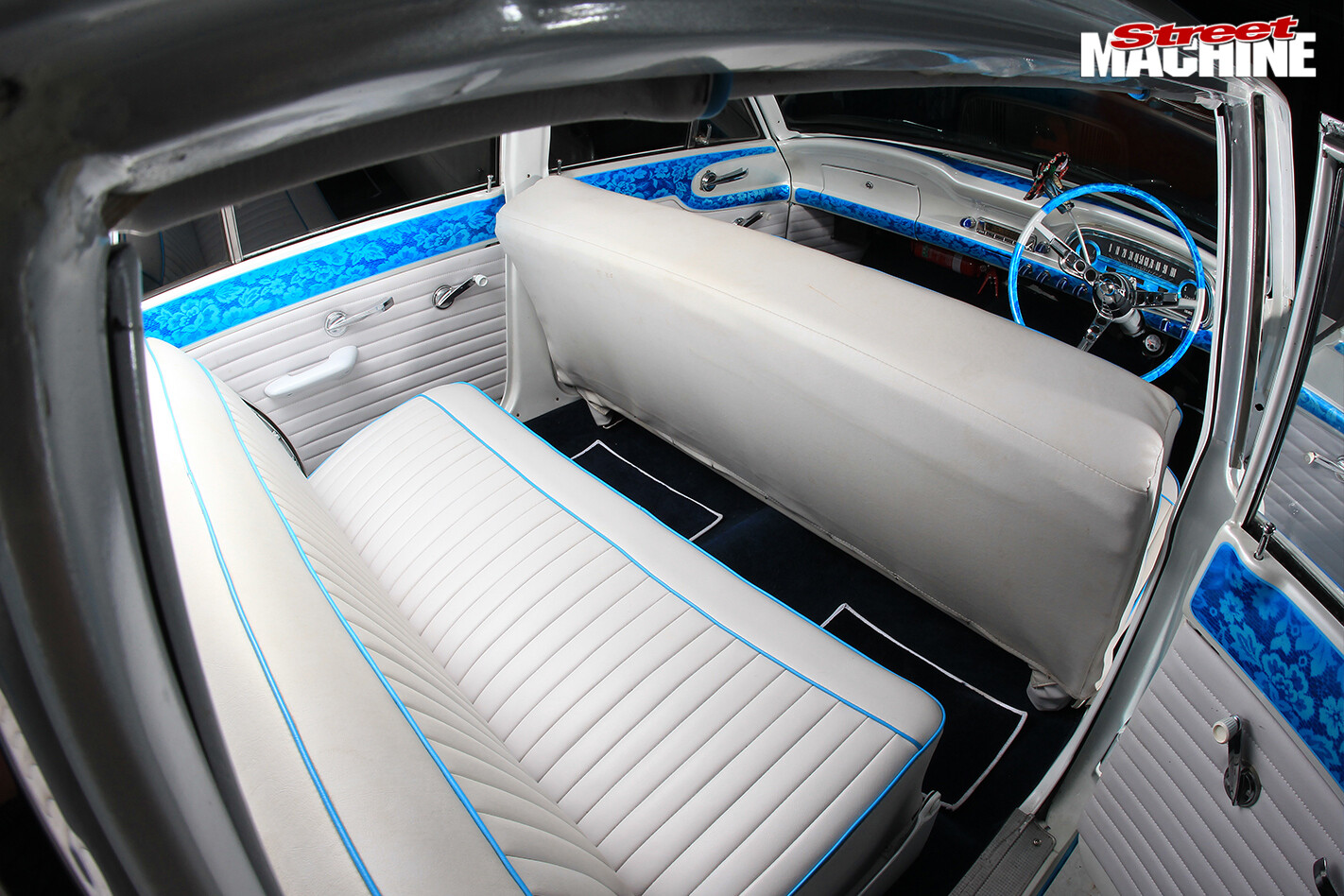 Ford -xm -falcon -wagon -interior -rear