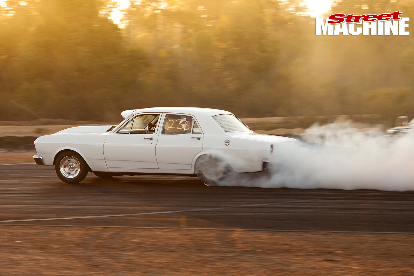 Ford -XR-Falcon -burnout