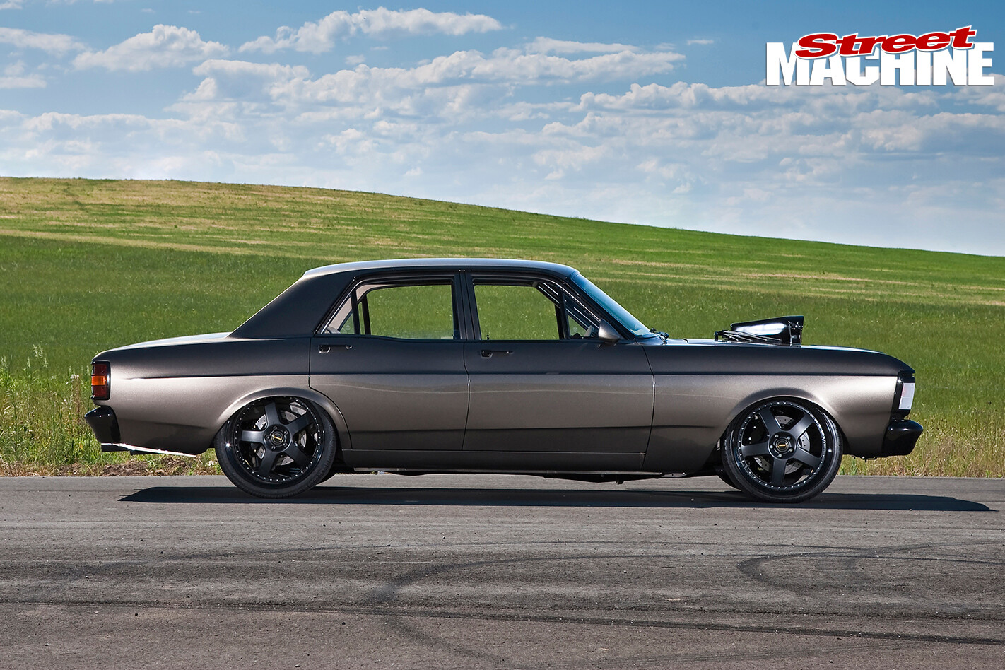Ford -XY-Falcon -side -profile