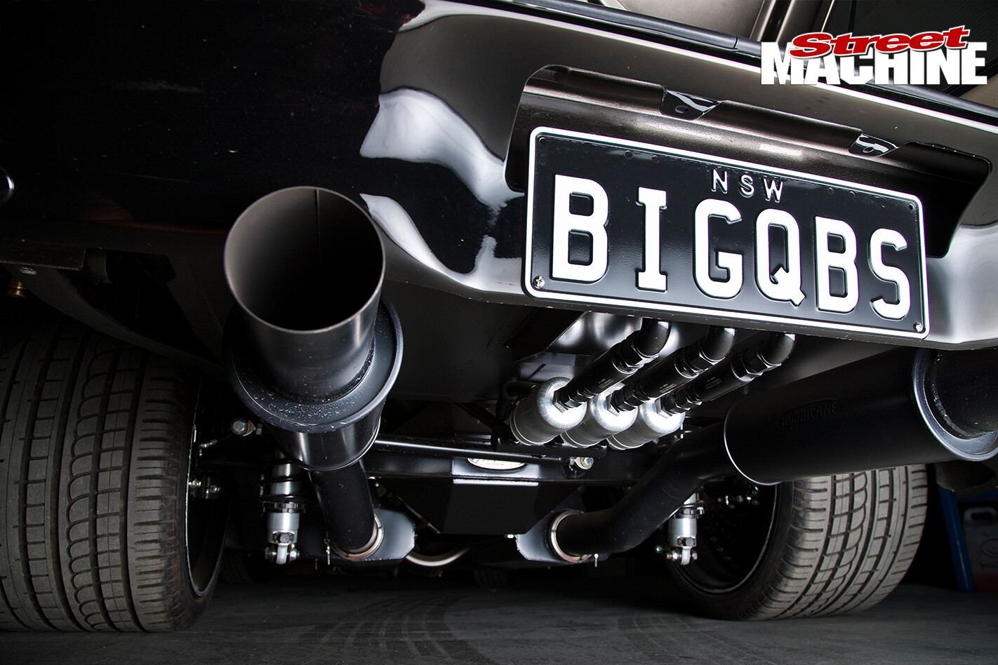 Ford -XY-Falcon -under
