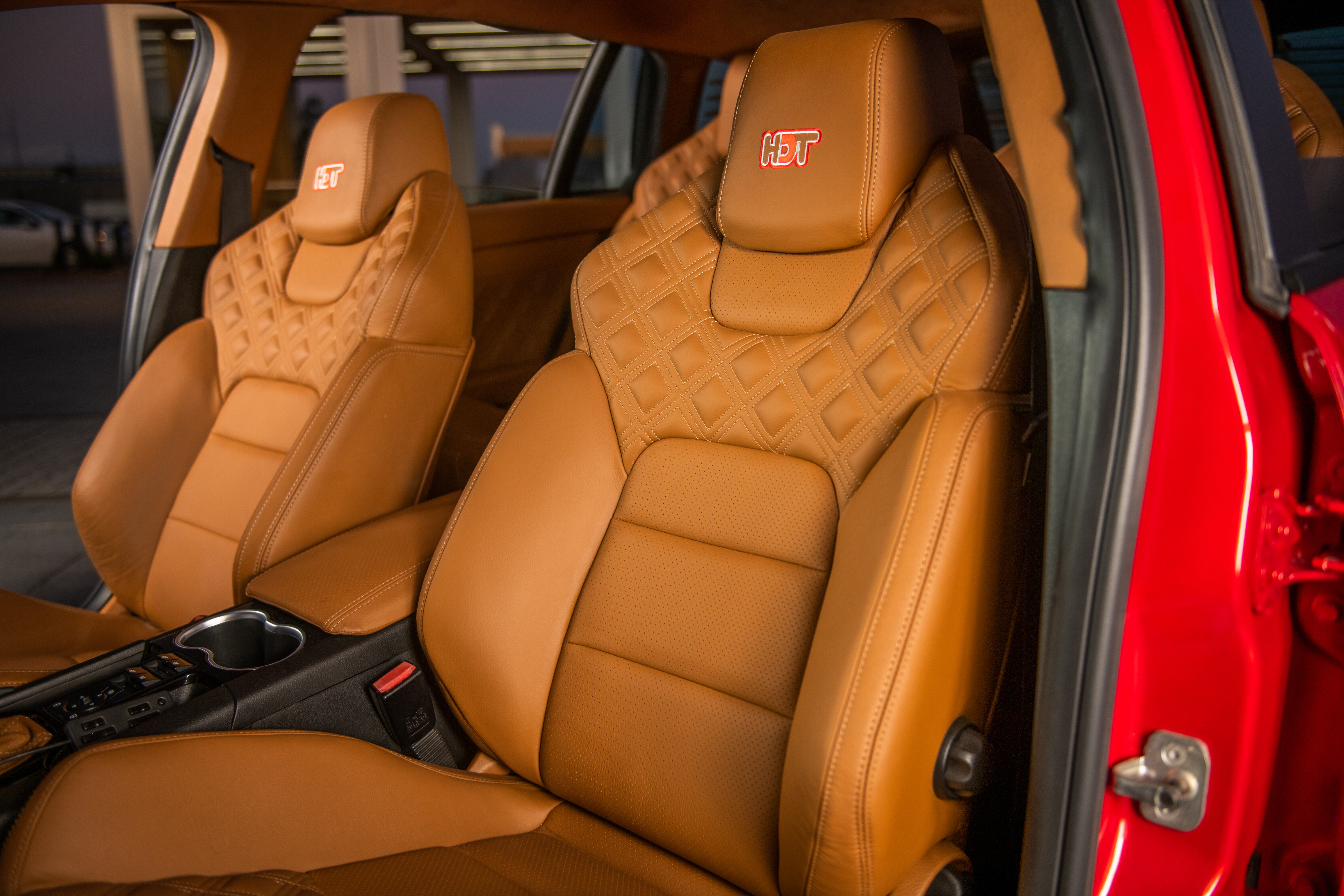 Street Machine Features Glenn John Tronc Ve Wagon Seats 2