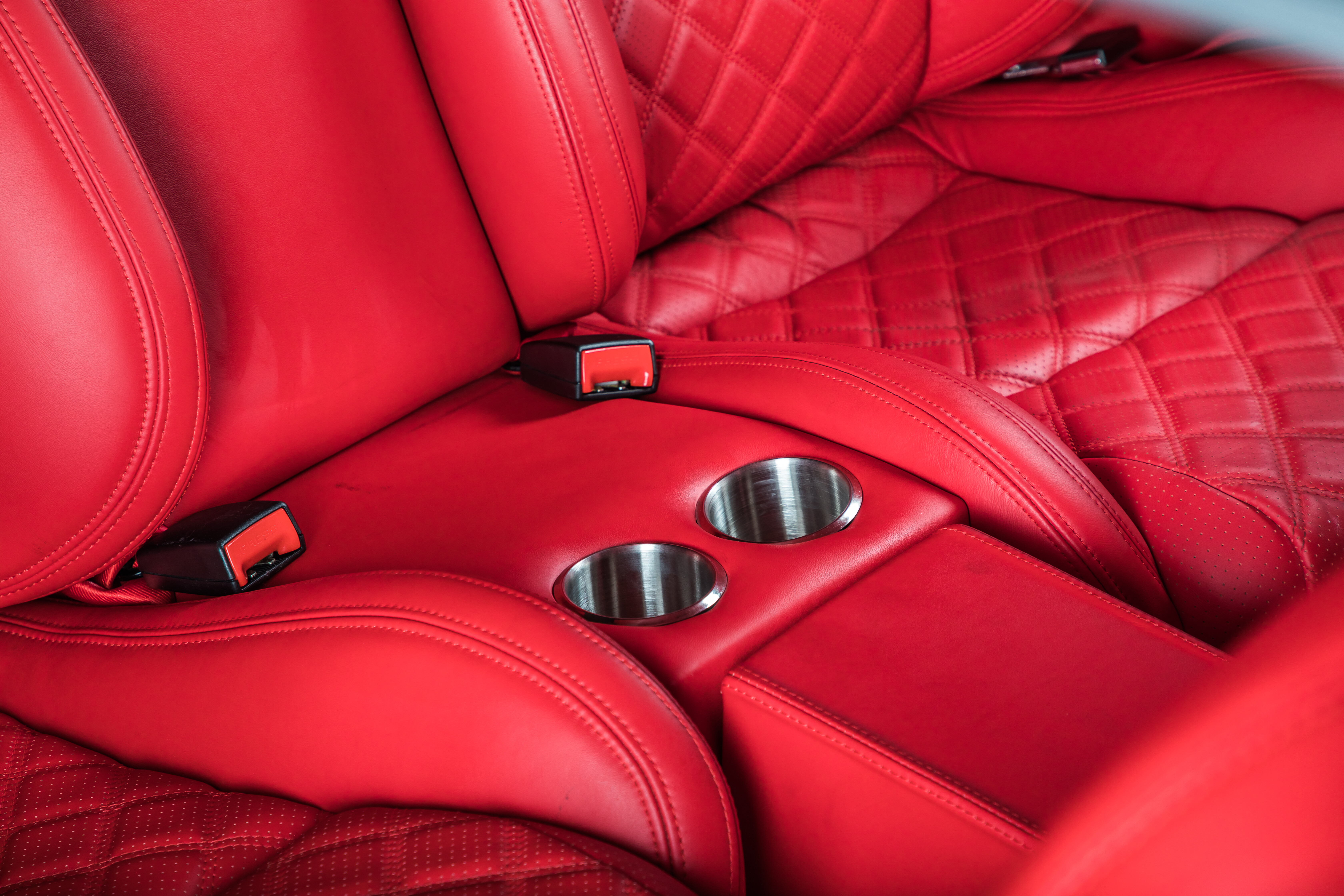 76fa1829/greg eslick hq monaro interior rear seats jpg