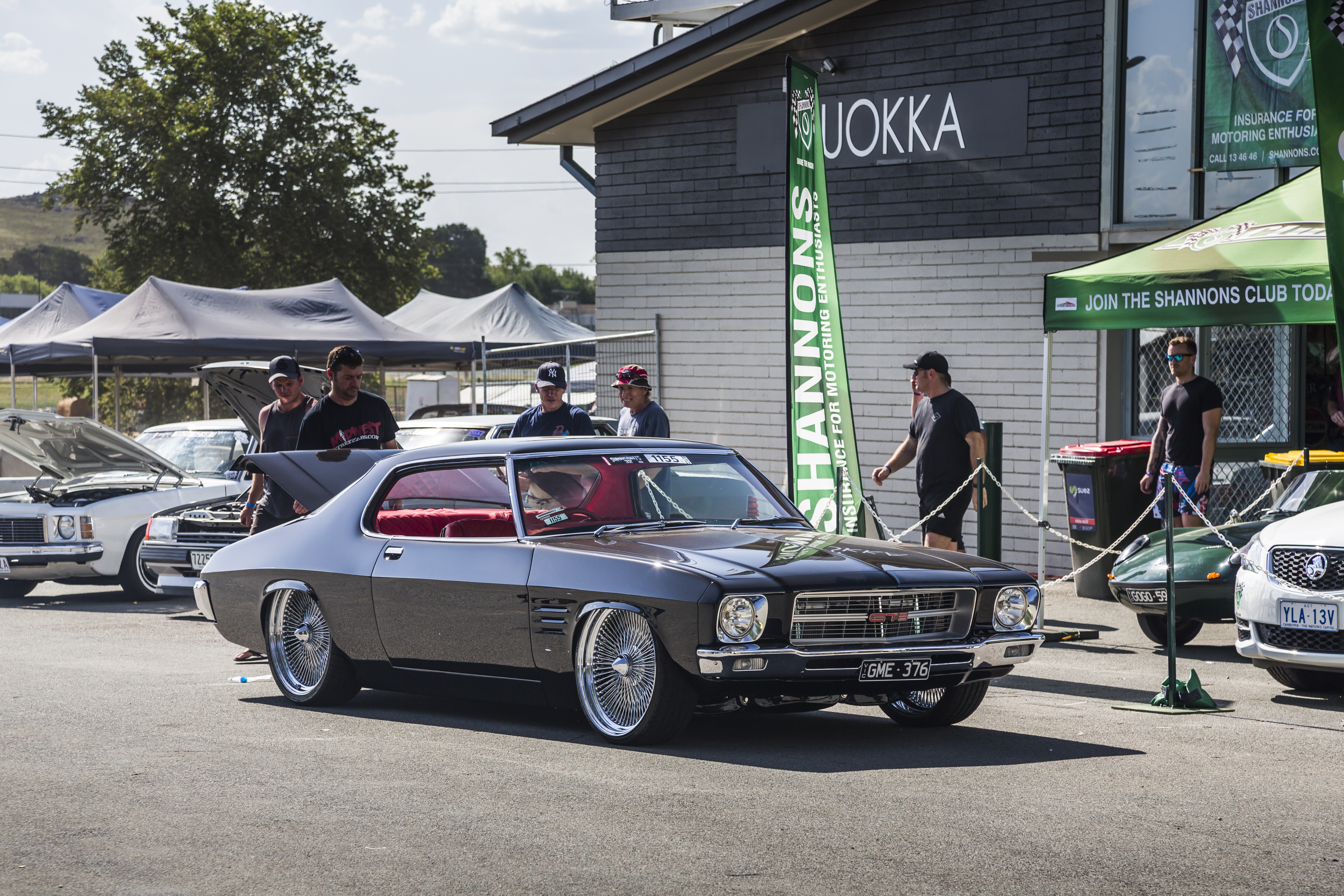 164c125d/greg eslick hq monaro show jpg