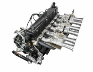 Street Machine Features Hemi 265 011