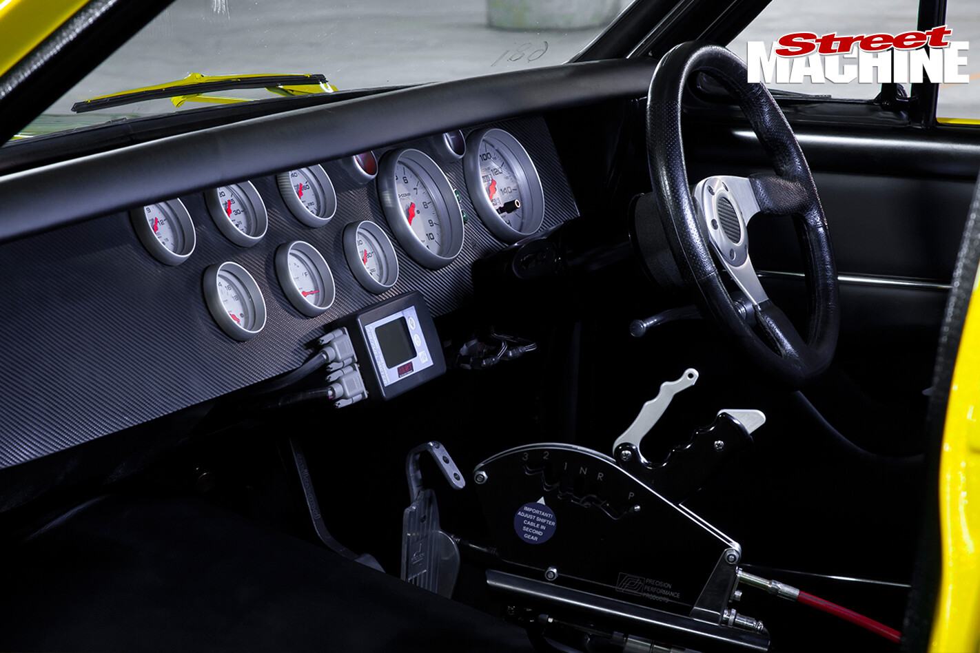 HG-Holden -interior -dash