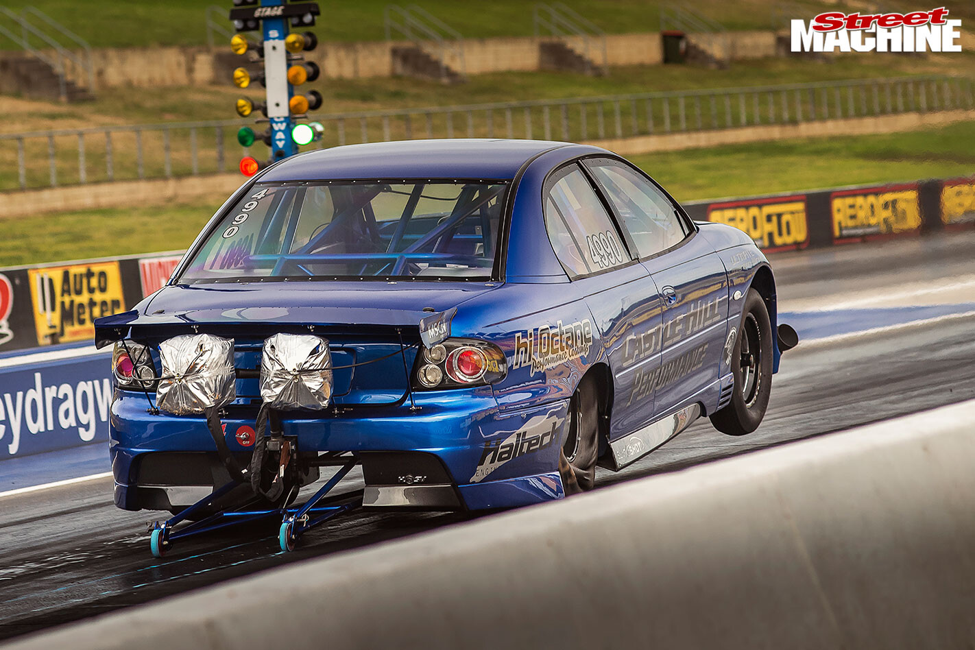 Holden VT Commodore drag