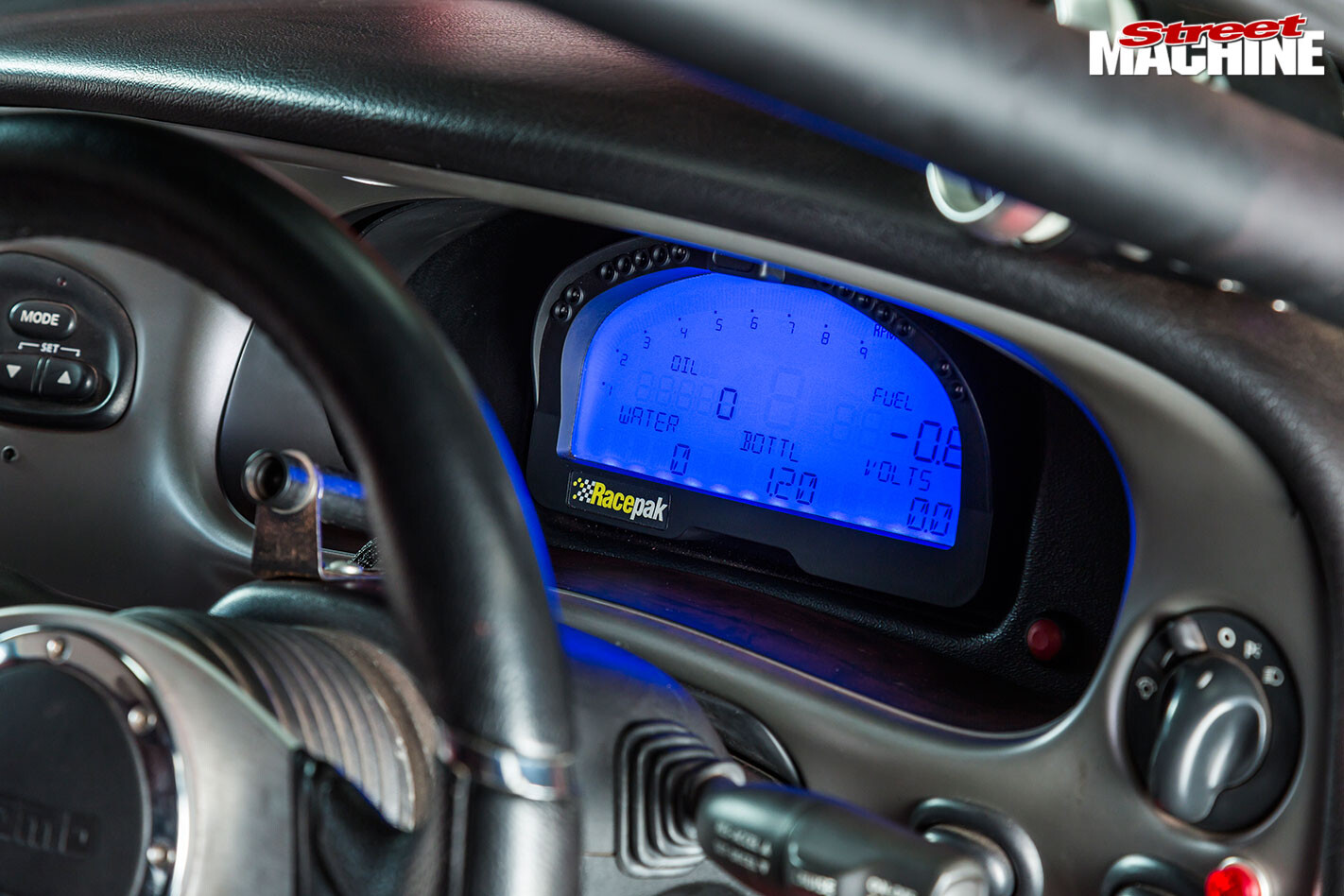 Holden Commodore VX SS dash