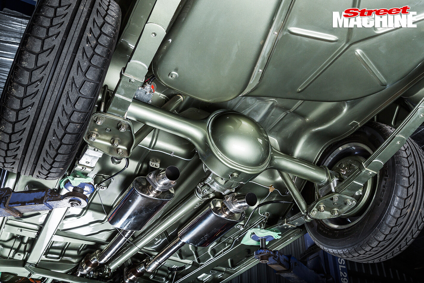 Holden -EH-Panel -Van -under -1